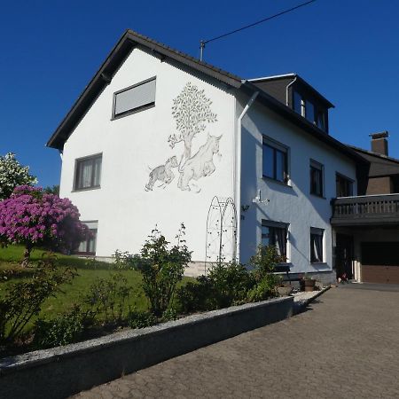 Ferienwohnung Fuelbier Oberzissen Bagian luar foto