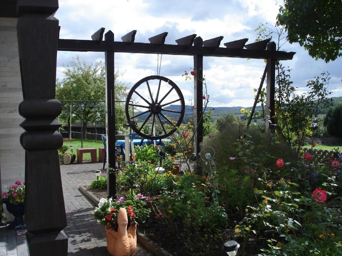 Ferienwohnung Fuelbier Oberzissen Bagian luar foto