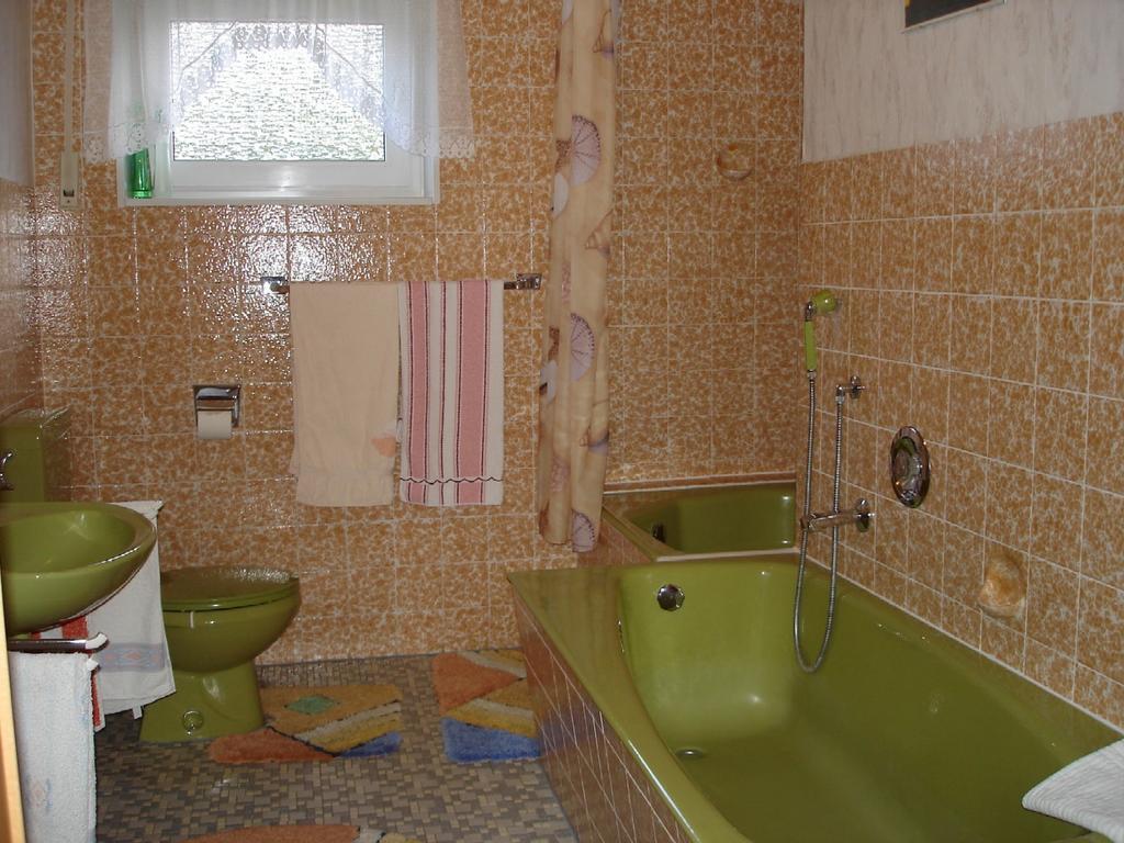 Ferienwohnung Fuelbier Oberzissen Bagian luar foto