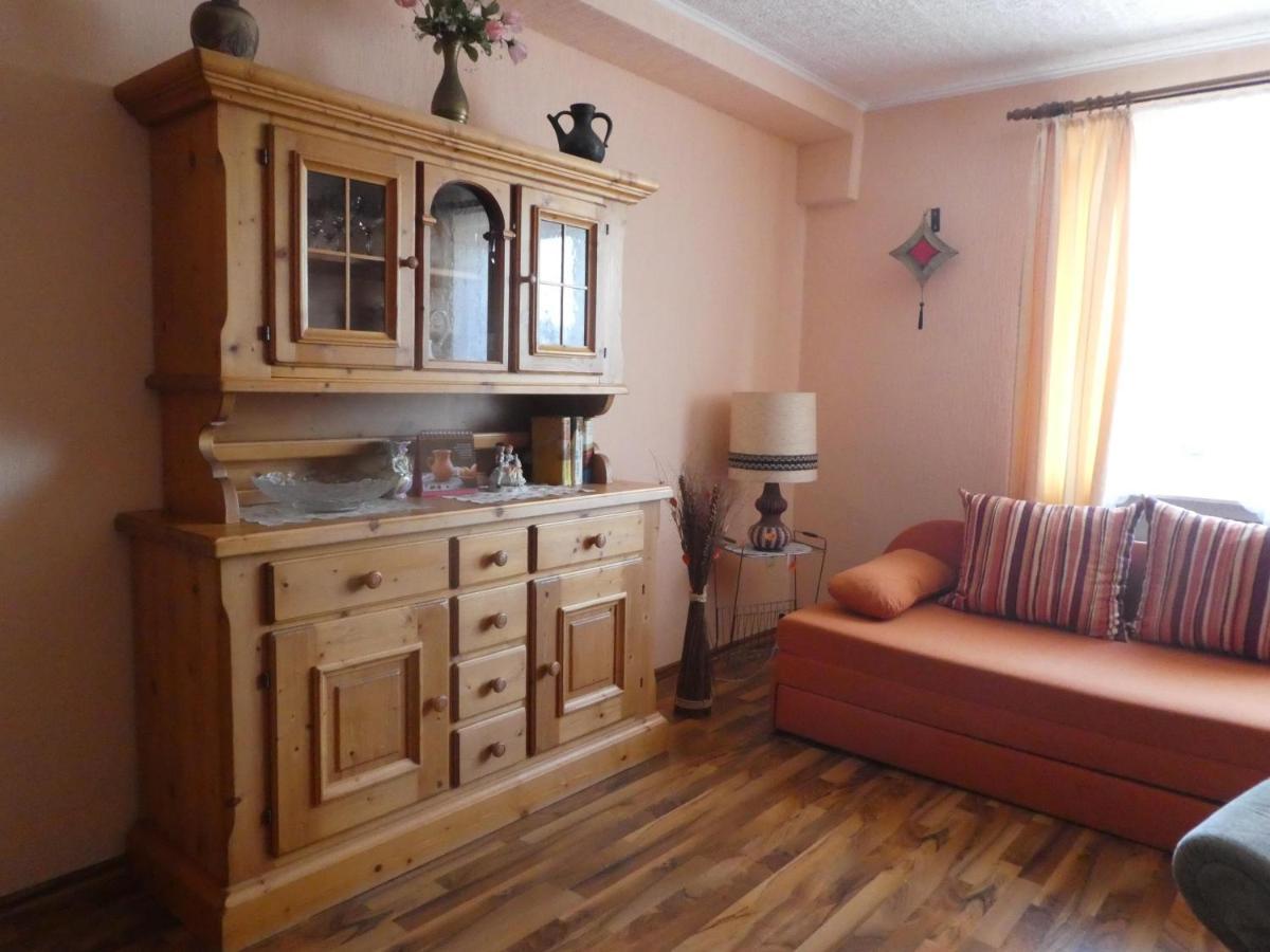Ferienwohnung Fuelbier Oberzissen Bagian luar foto